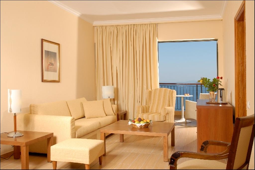Hotel Nissaki Beach Nisaki  Quarto foto