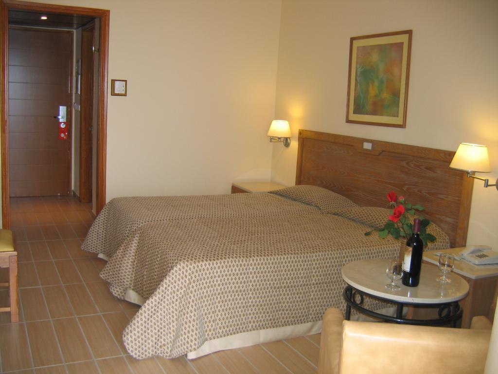 Hotel Nissaki Beach Nisaki  Quarto foto